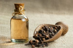 clove oil as toothache remedy
